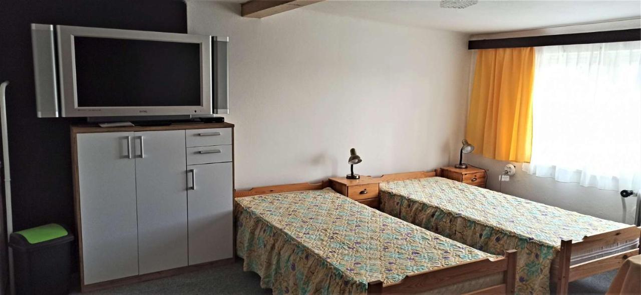 Apartman Milena Jicin Bagian luar foto