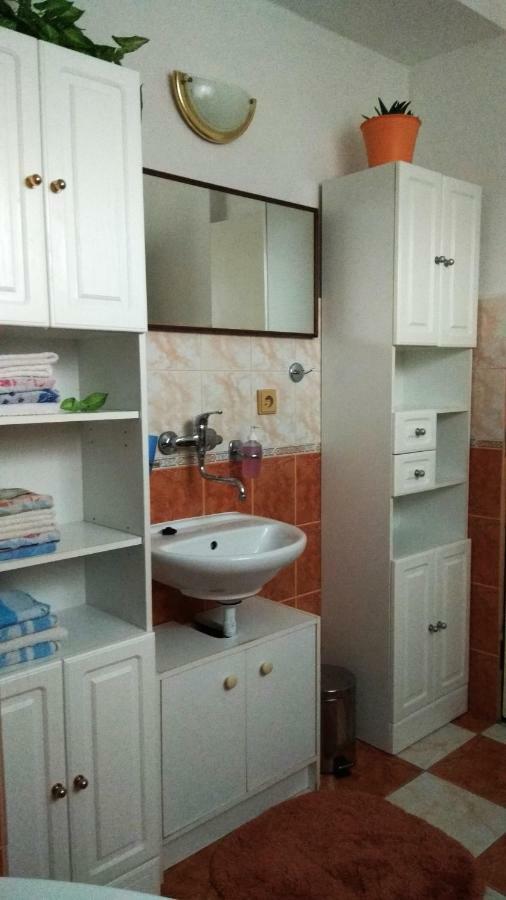 Apartman Milena Jicin Bagian luar foto